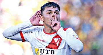 Bobadilla deja Always Ready y es presentado en Platense