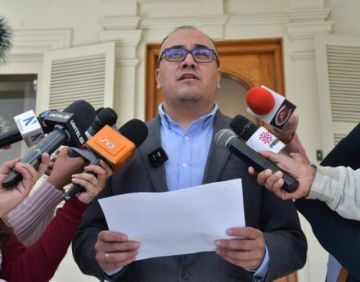 TSE revela que candidatos solo presentaron fotocopias de carnet y advierte “estrategia” de partidos