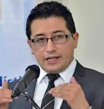 Yuri Miranda  retorna a la  dirección del INE