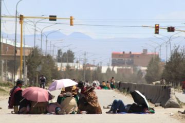 Más de 20 puntos de bloqueo: Se intensifica la protesta en Santa Cruz y Potosí