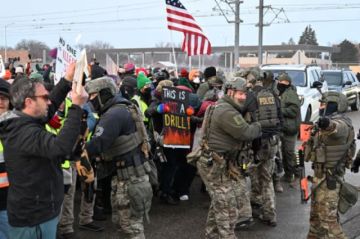 Siguen protestas en EEUU tras acciones de ICE que terminó con la vida de una mujer de mineapolis