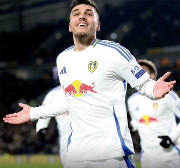 Surinam se refuerza con Joel Prioe, de la Premier League