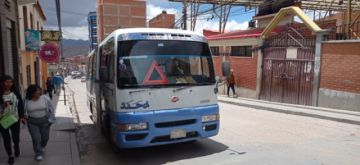 Cívicos temen que Alcaldía busque elevar el pasaje de micros en Potosí
