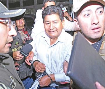La Fiscalía advierte  a los funcionarios públicos corruptos