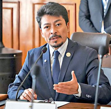 Canciller viaja a Chile para restablecer las relaciones