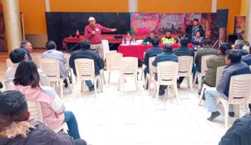 Acuerdo viabiliza estudio para tarifas de los micros en Potosí