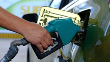 Los precios de los combustibles se mantendrán medio año, luego evaluarán posibles ajustes