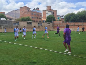 El equipo de Real Potosí continúa con su trabajo de pretemporada 