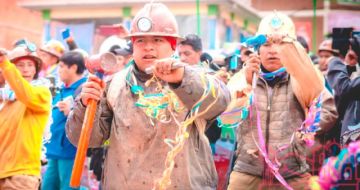 Miles de cooperativistas vivirán la tradicional  Bajada del Tata Q'aqcha   