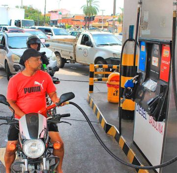 Placas extranjeras: La ANH fija el precio  de diésel y gasolina