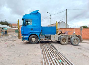 Ferroviaria Andina denuncia bloqueo de las vías férreas de la estación