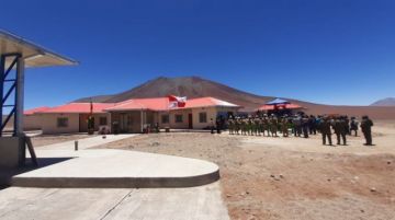 Mas de 40 turistas piden permiso para continuar su viaje en Hito Cajones 