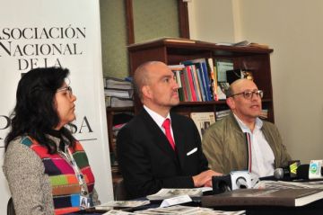 Los periodiquitos fueron presentados este jueves por la ANP en La Paz. Foto: Franz Chávez/ANP