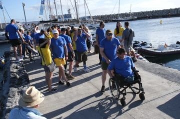 Soldados ucranianos sanan las secuelas de la guerra en el mar abierto de Canarias