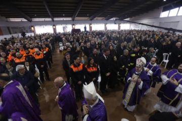Córdoba se vuelca en el funeral por las víctimas del accidente de trenes de Adamuz