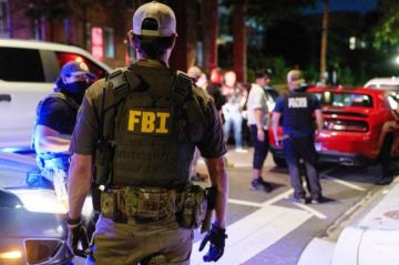 Un juez federal bloquea la deportación del niño de 5 años y su padre detenidos en Minnesota