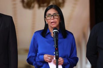 Marco Rubio amenaza con usar la fuerza si Delcy Rodríguez no coopera con EE.UU.