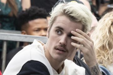 El cantante canadiense Justin Bieber se presentará por primera vez en los premios Grammy
