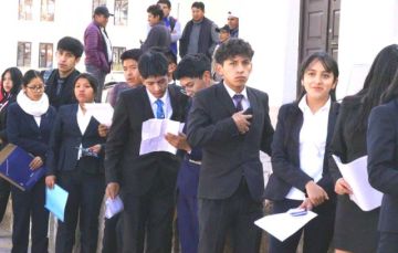 UATF aplica segundo examen de ingreso en 17 carreras