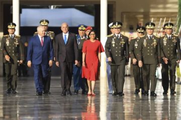 La Fuerza Armada de Venezuela reconoce a Delcy Rodríguez como su comandante en jefe