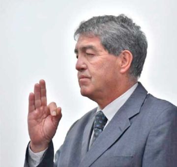 Hernán Paredes asume en Régimen Interior y Policía