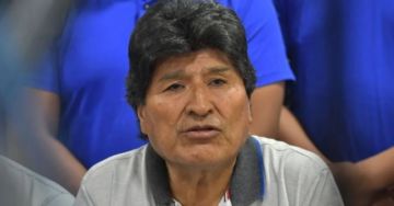 Evo suma cuatro domingos sin aparecer en su programa radial