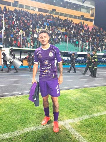 Autor del gol para Real Potosí, Luciano Romero.