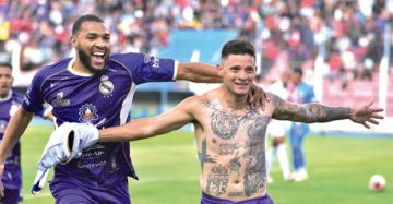 Real Potosí se adueña del clásico potosino