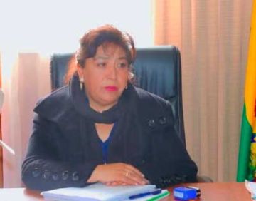 Cívicos esperan audiencia por designación ilegal de alcaldesa Lesly Flores
