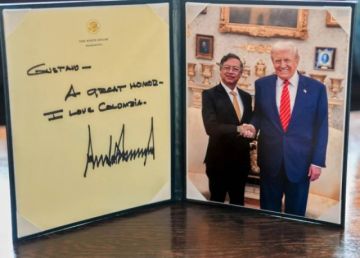 Trump le dice a Petro en una tarjeta que fue un «gran honor» conocerlo y que ama a Colombia