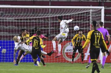 The Strongest derrota a Deportivo Táchira en el Hernando Siles