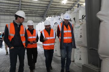 Una misión de la Unión Europea visita a YLB en Uyuni