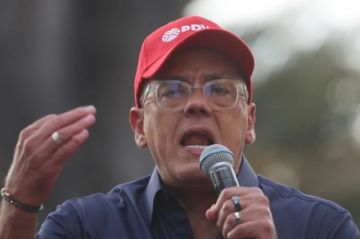 El Gobierno de Venezuela sostiene una reunión para entablar el diálogo con los sectores opositores