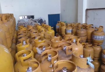 Contrabando: Comisan al menos 200 garrafas de GLP en un depósito en El Alto, hay dos aprehendidos
