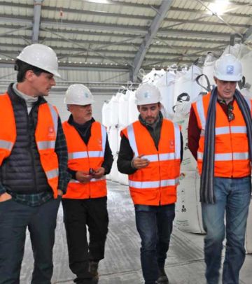 Empresas y bancos europeos visitan complejo del litio