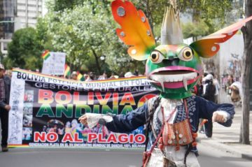 Comienzan protestas contra la apropiación peruana de cultura boliviana