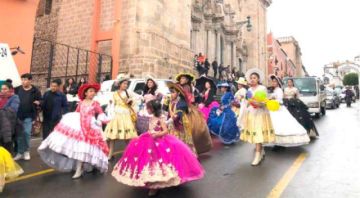 Potosí volvió en el tiempo para revivir el Carnaval de Antaño