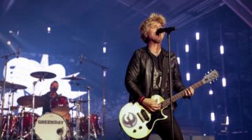 Green Day calienta el ambiente horas antes de la Super Bowl 