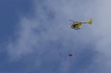 Atleta estadounidense sufre una aparatosa caída en el descenso olímpico de Cortina d’Ampezzo