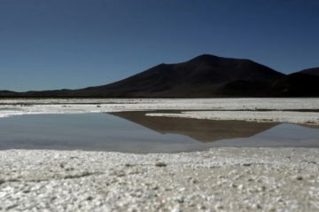 Chile «está preparado» para «volver a liderar» la producción mundial de litio, dice Boric