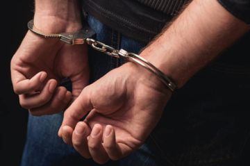 La Paz: Allanan vivienda y secuestran 20 turriles con combustible