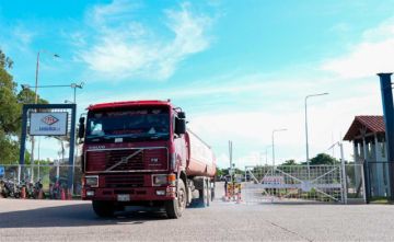 Gasolina: YPFB registrará denuncias por WhatsApp