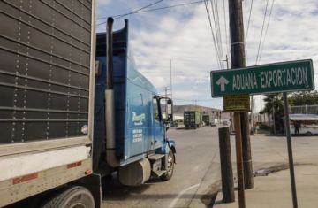 La fortaleza del peso golpea la competitividad de las exportaciones mexicanas a EE.UU.