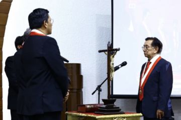 José María Balcázar es el nuevo presidente interino de Perú