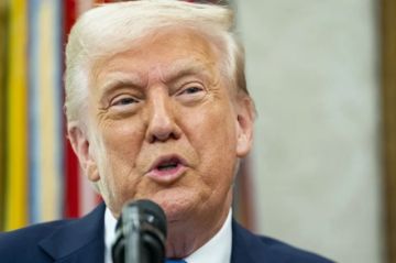 Trump acusa a Obama de revelar información clasificada por una respuesta sobre extraterrestres