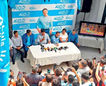 Ayllón acusa a Reynaga de intentar inhabilitarlo