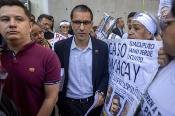Más de 2.000 personas con medidas cautelares y 177 presos han sido amnistiados en Venezuela