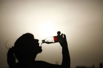 España: Consumo prohibirá la venta de bebidas energéticas a los menores de 16 años