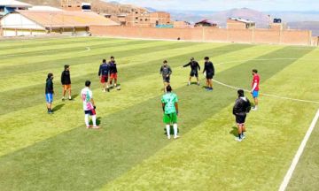 El estratega Vicente García dirigirá el equipo de Juan Aurich en la Copa Simón Bolívar 2026 y el torneo de la AFP