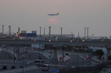 Qatar suspendió el transporte marítimo en sus aguas en medio de la creciente tensión en la región